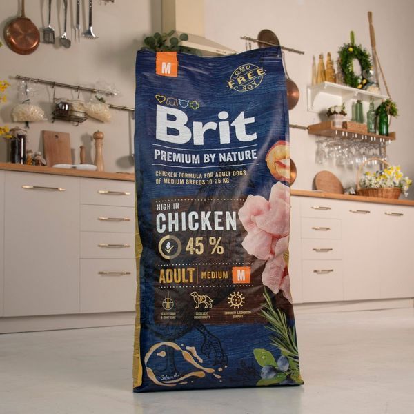 Корм сухий Brit Premium Dog Adult M для дорослих собак середніх порід вагою 10-25 кг з куркою 15 кг 8595602526376 170818/6376 фото