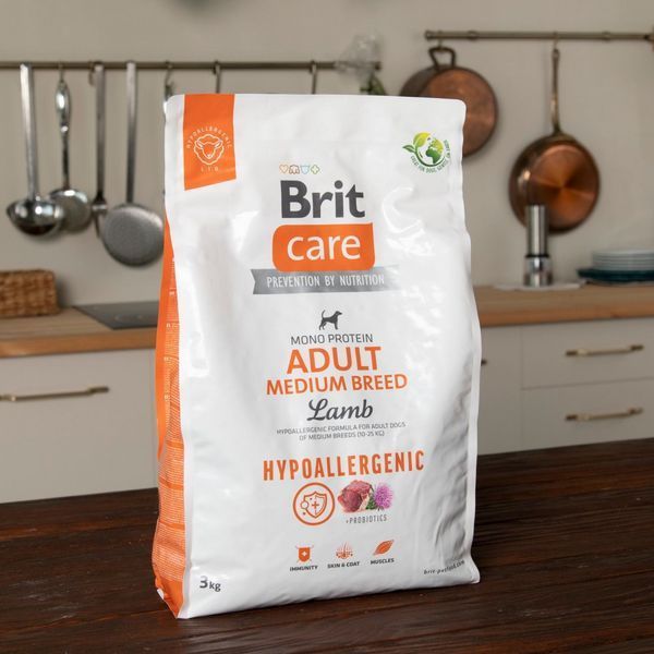 Корм сухий Brit Care Dog Hypoallergenic Adult Medium Breed для собак середніх порід гіпоалергенний з ягням 3 кг 8595602559022 8595602559022 фото