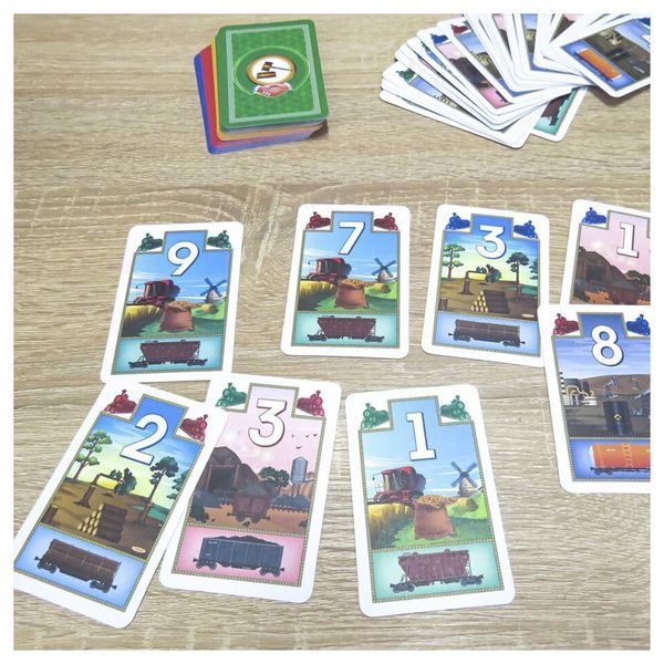 Настольная экономическая игра "Купи-продай" (в жестяной банке) 8+ 21229 фото